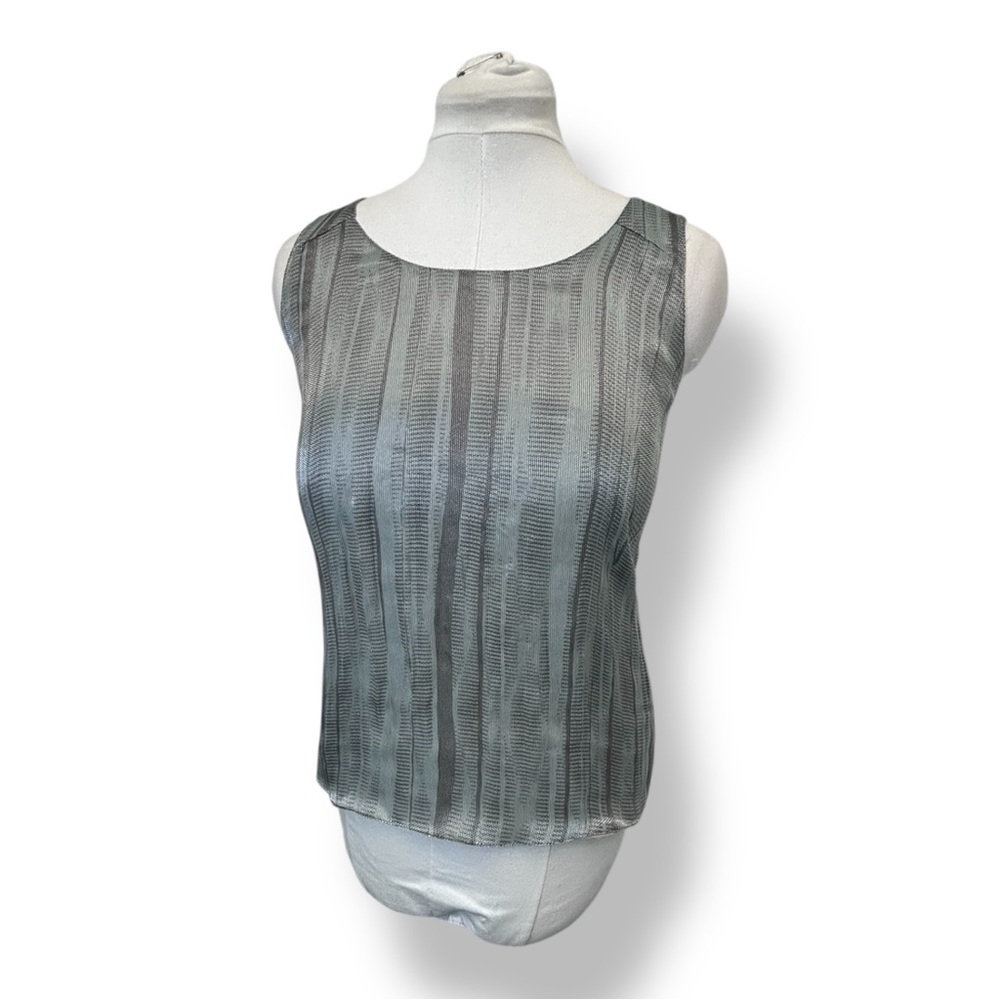 Unbranded Women’s Sleeveless Tank Top VTG 80s Metallic Lined Lightweight Gray M